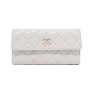 CHANEL Pink Wallet